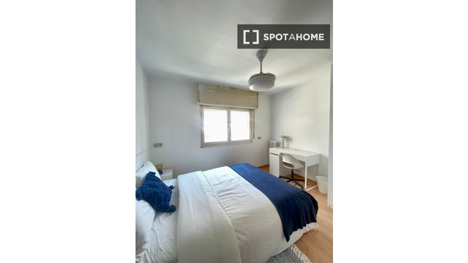 Double room Madrid, 6 beds — photo 2