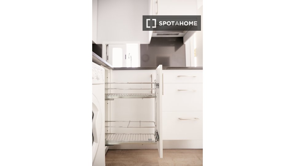 Apartment Madrid, 1 bed, 40m² — photo 16