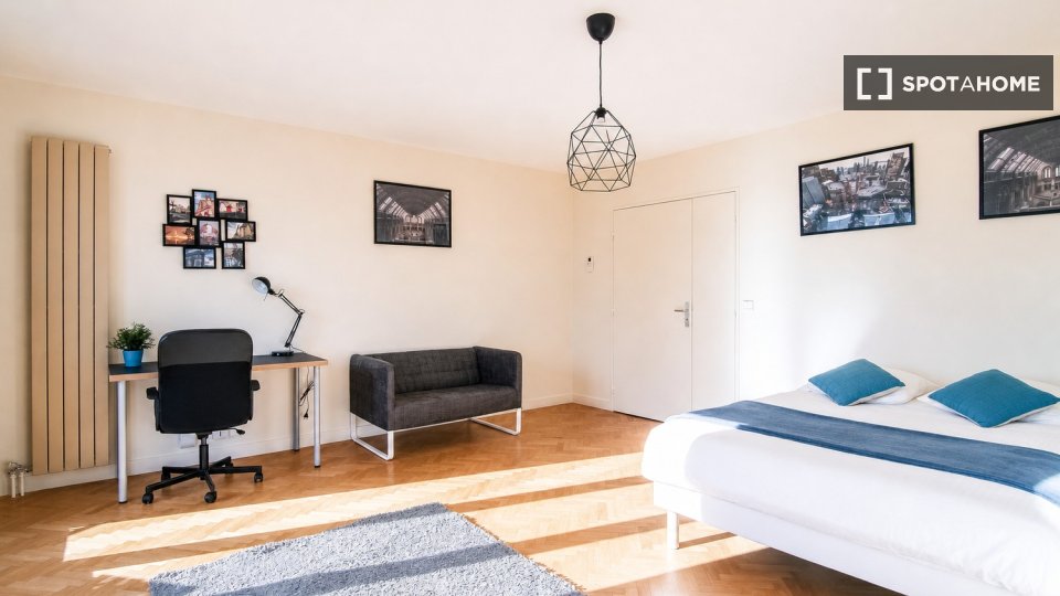 Habitación doble París, 5 habitaciones — foto 21