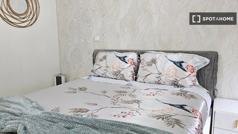 Double room Lisbon, 1 bed, 120m² — photo 11