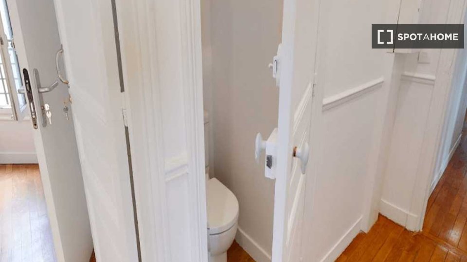 Double room Paris, 6 beds, 130m² — photo 5