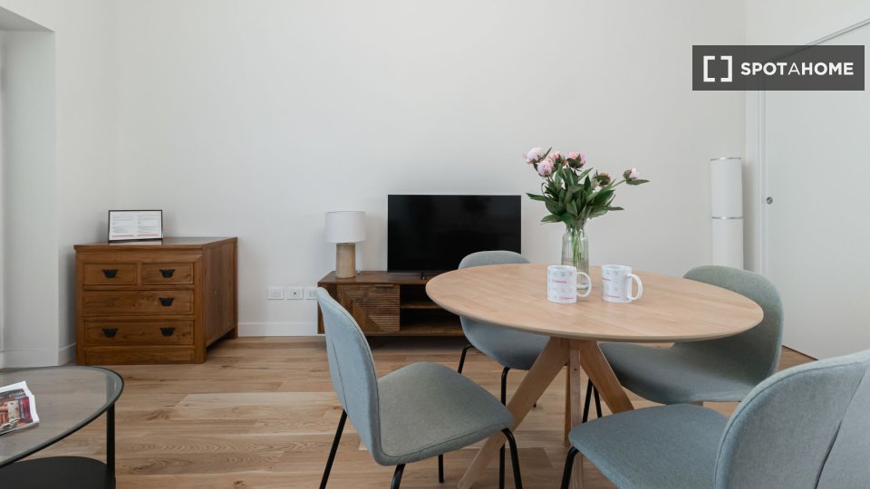 Apartment Milan, 1 bed, 52m² — photo 14