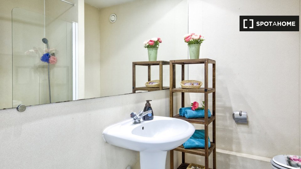 Apartment Lisbon, 3 beds — photo 17