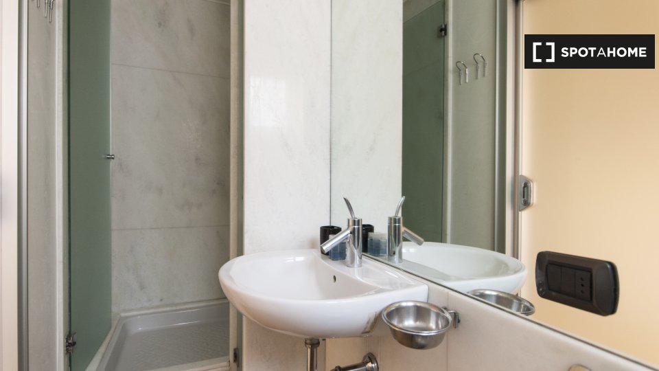 Apartment mono Milan, 35m² — photo 8