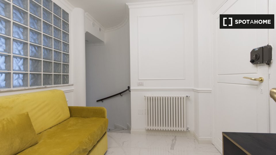 Apartment Milan, 2 beds, 62m² — photo 12
