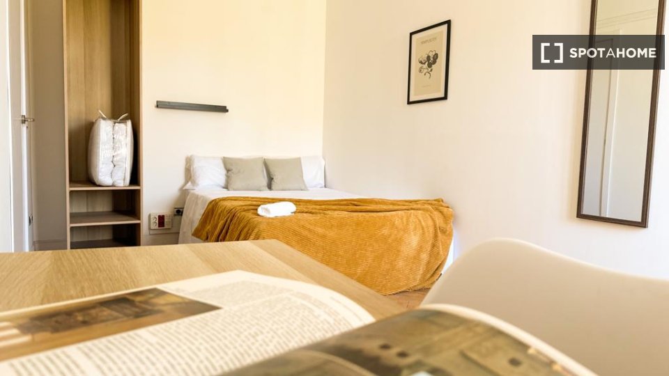 Habitación doble Madrid, 18 habitaciones — foto 40