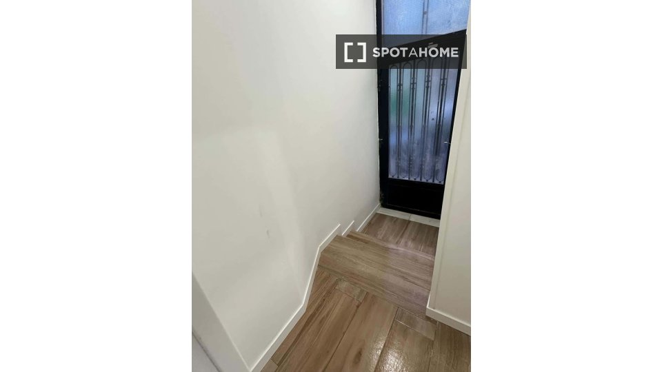 Apartamento en Paseo de las Delicias, Madrid, de 40 m² con 1 dormitorio.