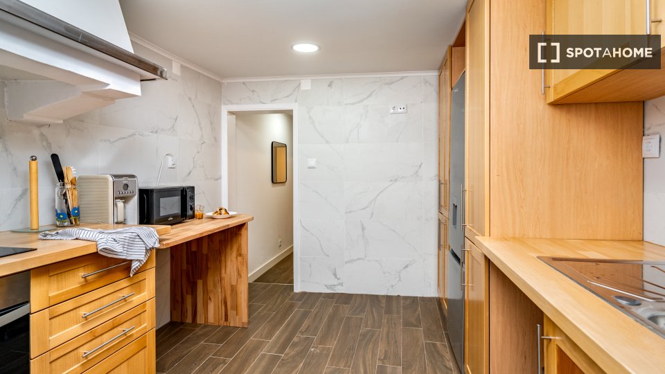 Apartment mono Lisbon, 48m² — photo 18