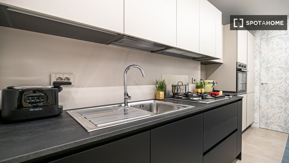 Apartment Milan, 4 beds, 125m² — photo 9