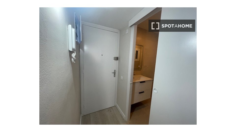 Apartment mono Barcelona, 33m² — photo 11