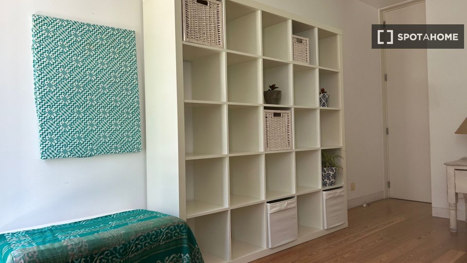 Double room Lisbon, 4 beds, 200m² — photo 15