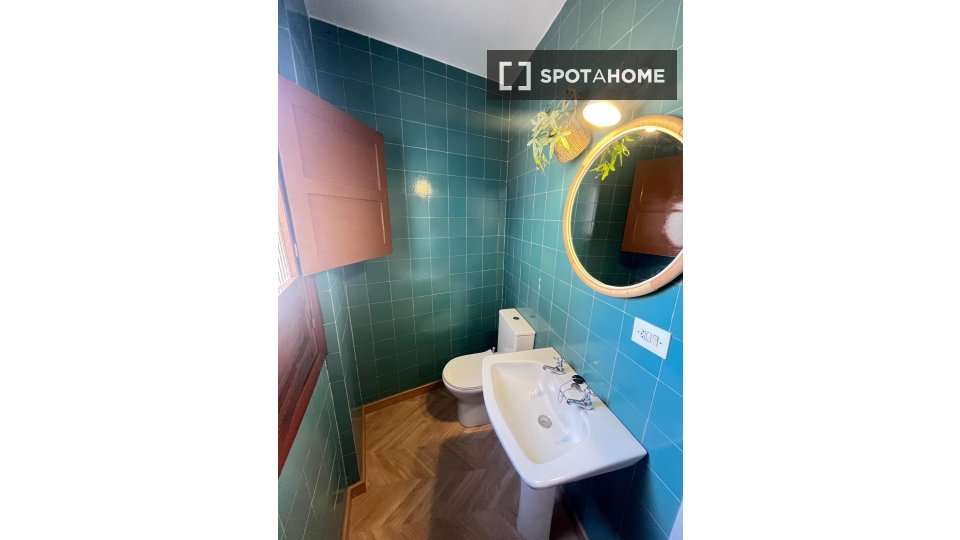 Double room Granada, 4 beds — photo 13