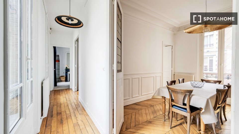 Apartment Paris, 2 beds, 68m² — photo 2