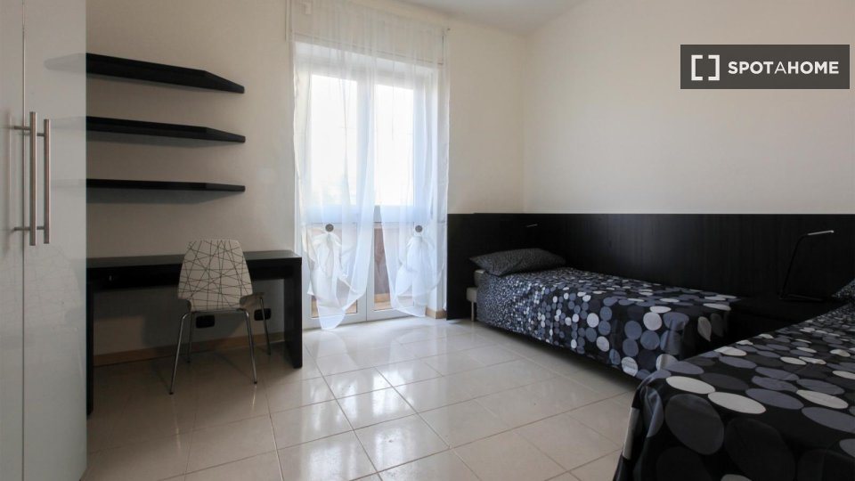 Double room Milan, 4 beds — photo 1