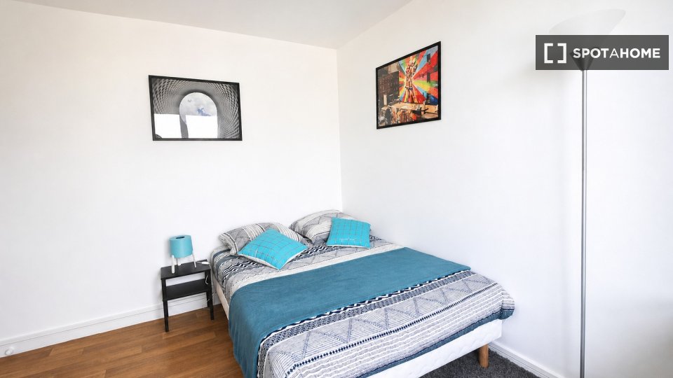 Chambre double Paris, 4 chambres — photo 27