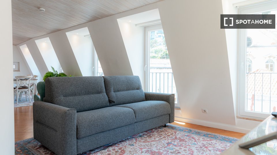 Apartment mono Lisbon, 89m² — photo 2
