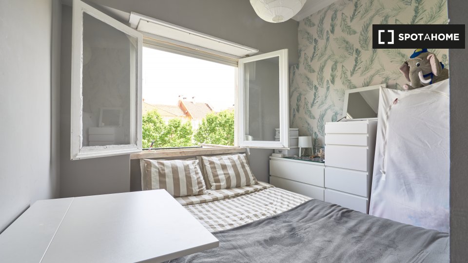 Double room Lisbon, 7 beds — photo 1