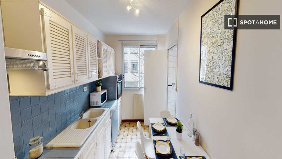 Double room Lyon, 4 beds, 80m² — photo 4