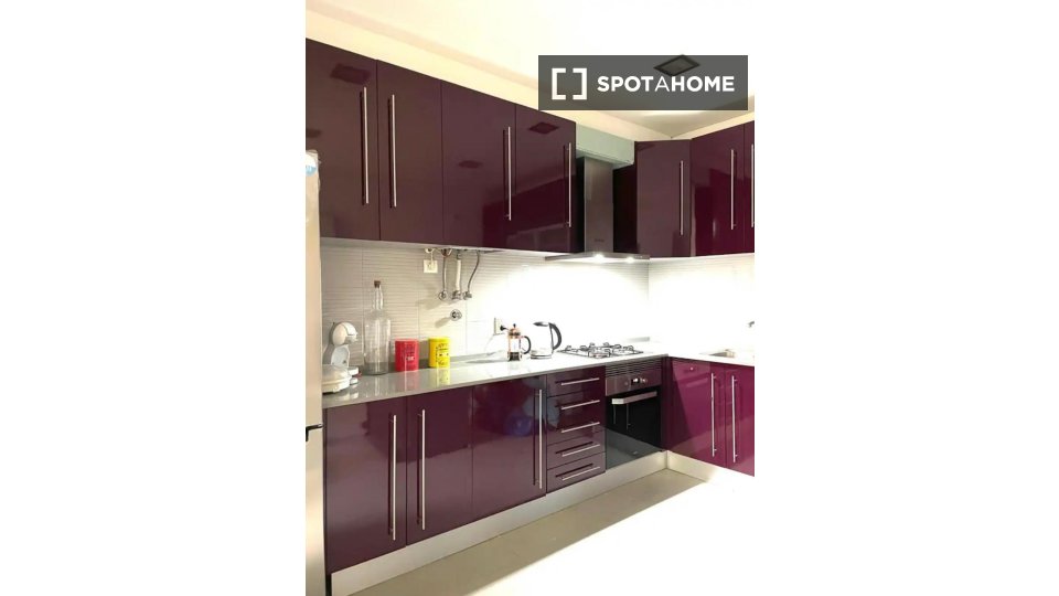 Apartment Lisbon, 3 beds, 100m² — photo 14
