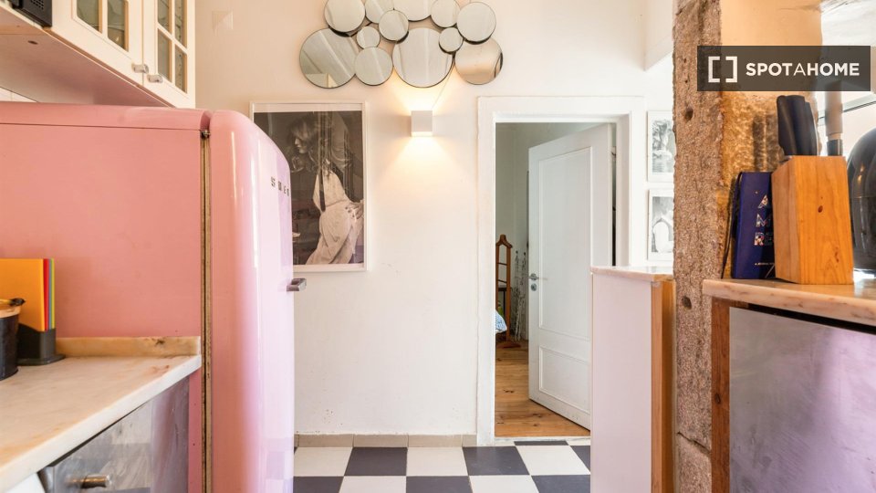 Apartment Lisbon, 3 beds, 77m² — photo 10