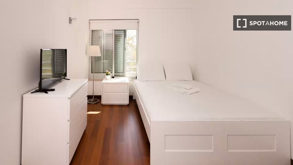 Apartment Lisbon, 2 beds — photo 19
