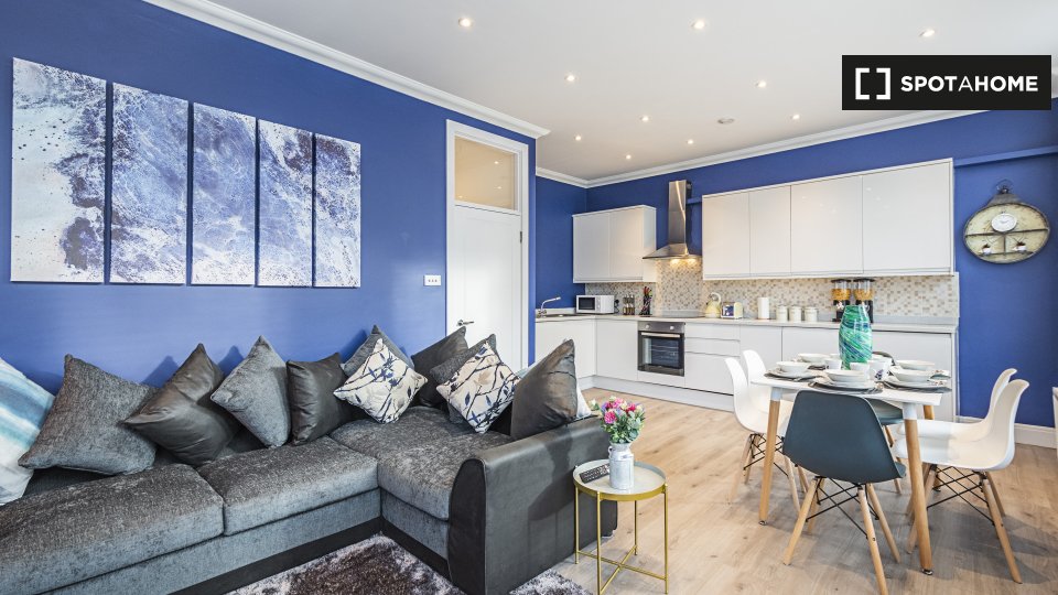 2 Schlafzimmer Wohnung zu vermieten in Kilburn, London (ref 522968