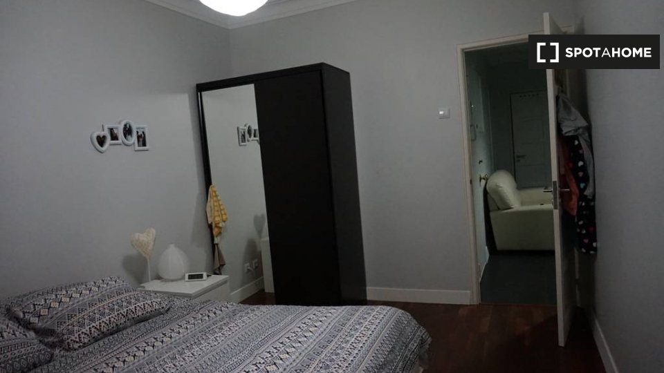 Double room Lisbon, 4 beds, 160m² — photo 15