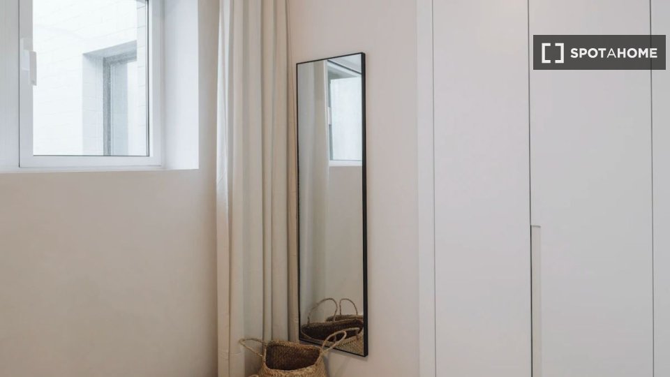 Apartment Lisbon, 2 beds — photo 11
