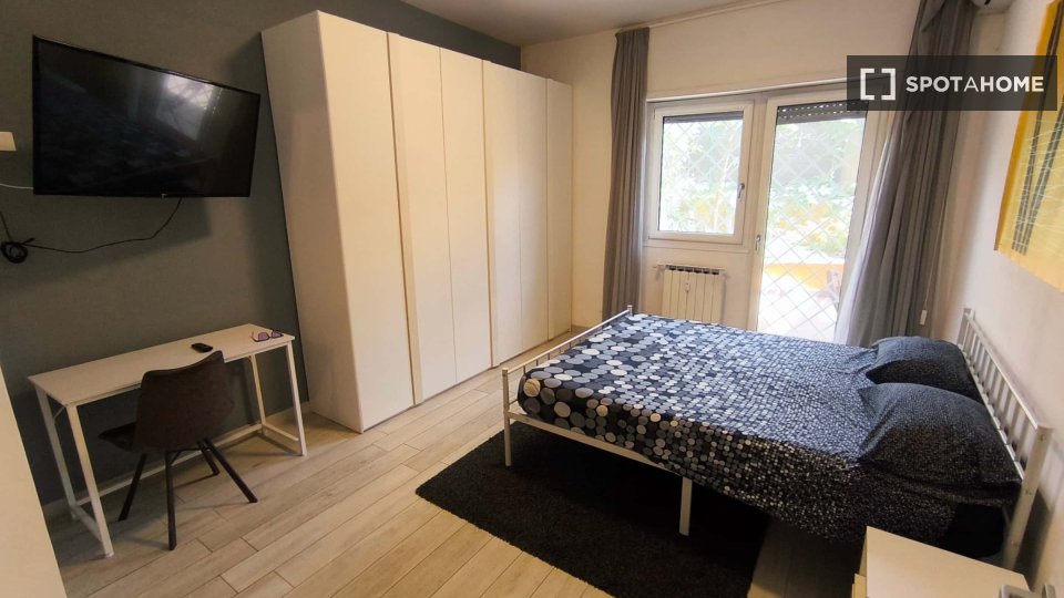 Double room Rome, 1 bed — photo 9