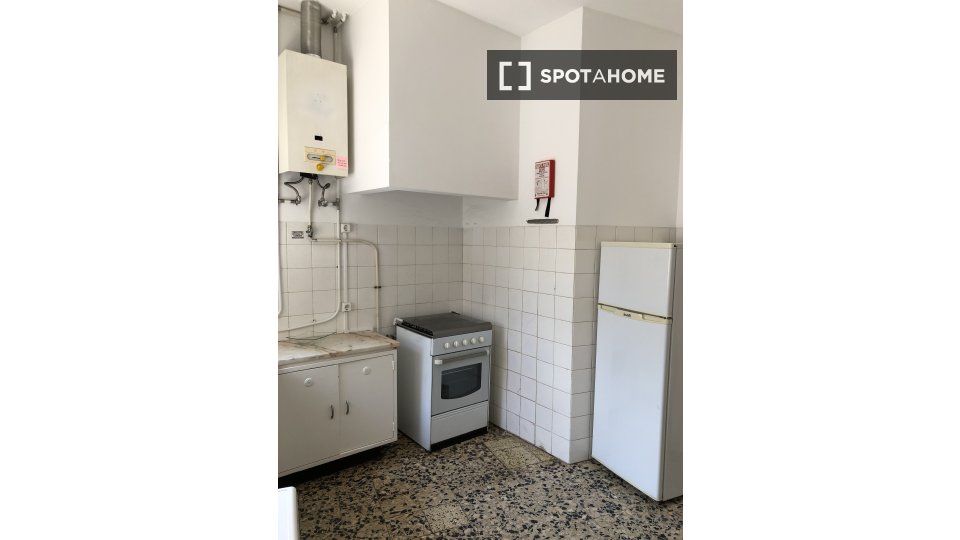 Apartment Coimbra, 4 beds — photo 21