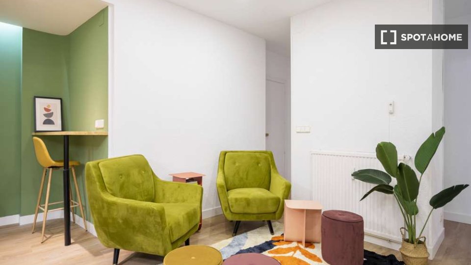 Double room Madrid, 16 beds — photo 22
