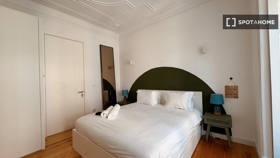 Double room Lisbon, 6 beds, 140m² — photo 36
