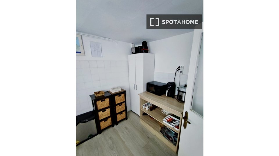 Apartment Bilbao, 3 beds — photo 16