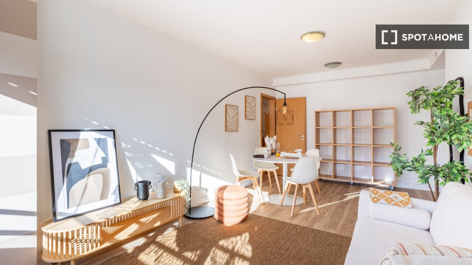Apartment Lisbon, 1 bed, 53m² — photo 8