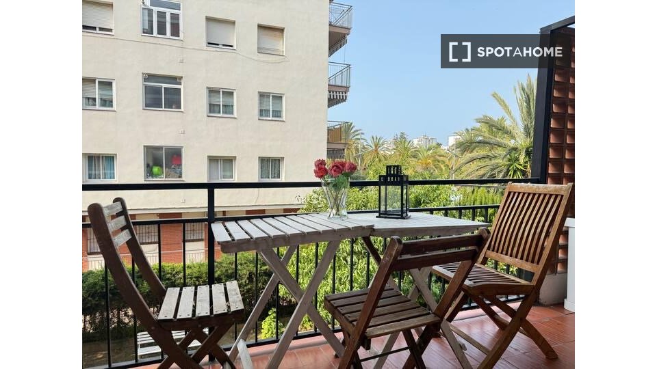 Apartment Barcelona, 3 beds, 75m² — photo 15