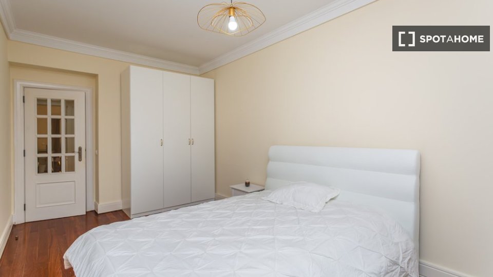 Double room Lisbon, 8 beds — photo 11