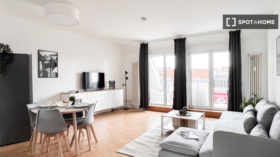 Apartment Berlin, 1 bed, 70m² — photo 8