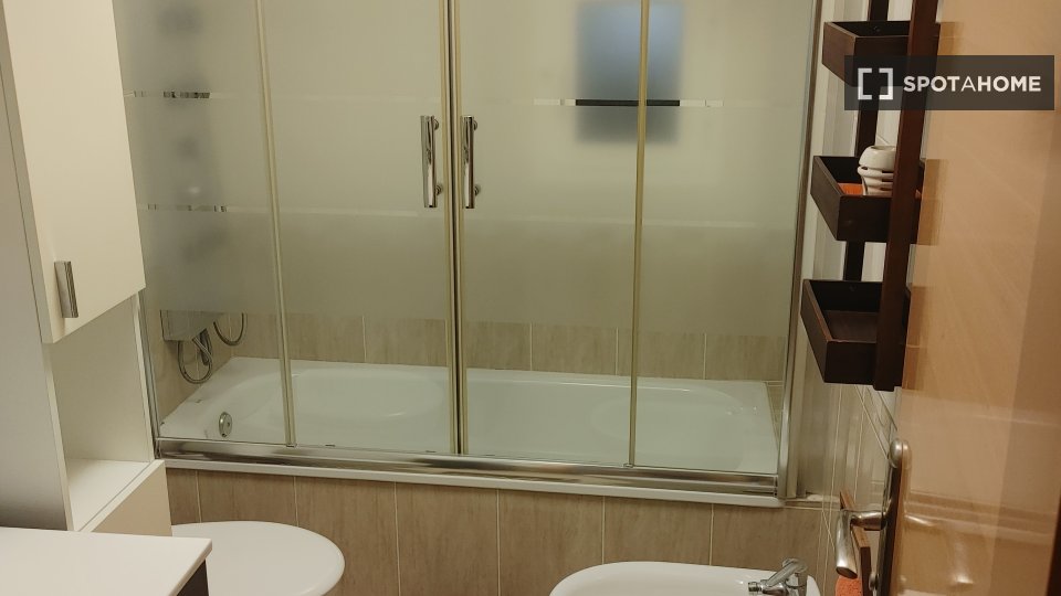 Double room Santa_Cruz_De_Tenerife, 2 beds, 85m² — photo 9
