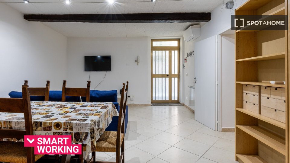 Apartment Bologna, 1 bed — photo 2