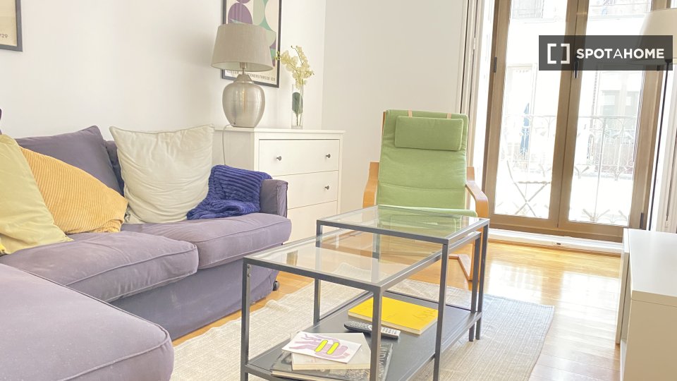 Apartment Madrid, 2 beds, 80m² — photo 3