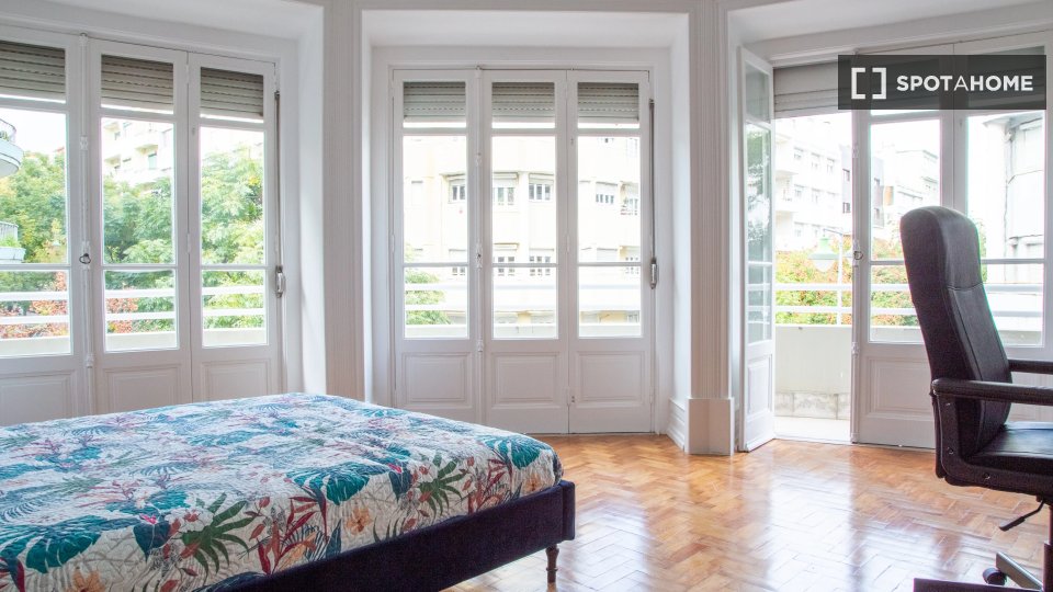 Double room Lisbon, 10 beds — photo 4