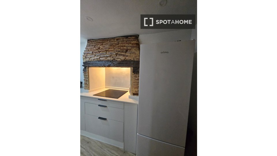 Apartment Lisbon, 1 bed — photo 9