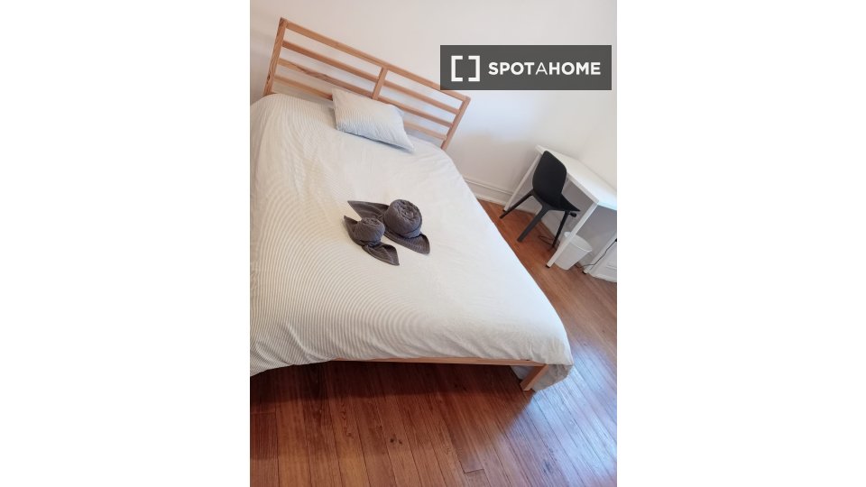 Double room Lisbon, 4 beds, 95m² — photo 21