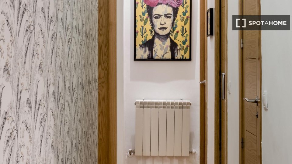 Apartment Madrid, 4 beds — photo 17