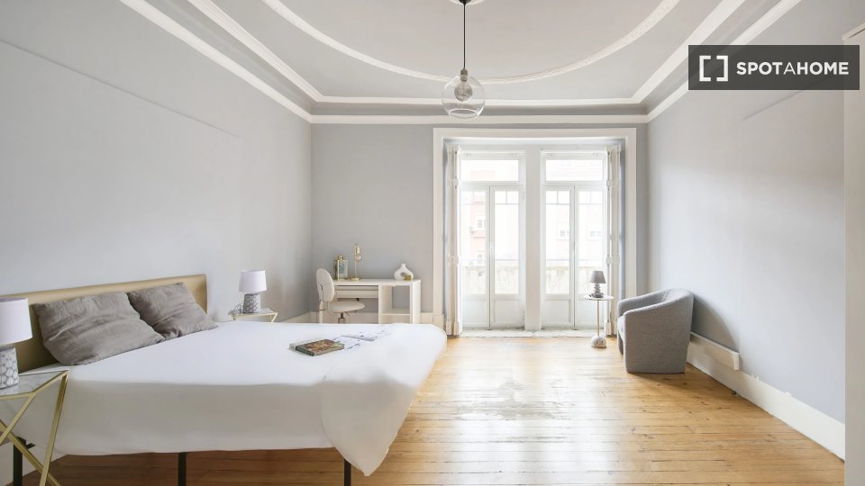 Double room Lisbon, 8 beds — photo 11