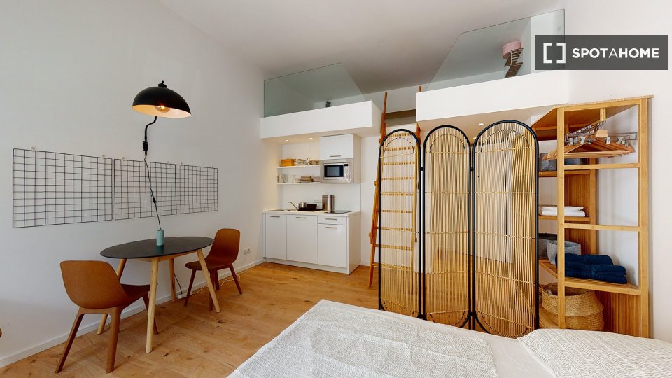 Apartment Berlin, 8 beds — photo 38