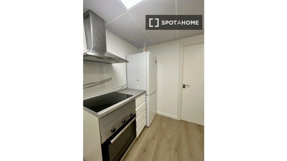 Double room Barcelona, 4 beds, 70m² — photo 28