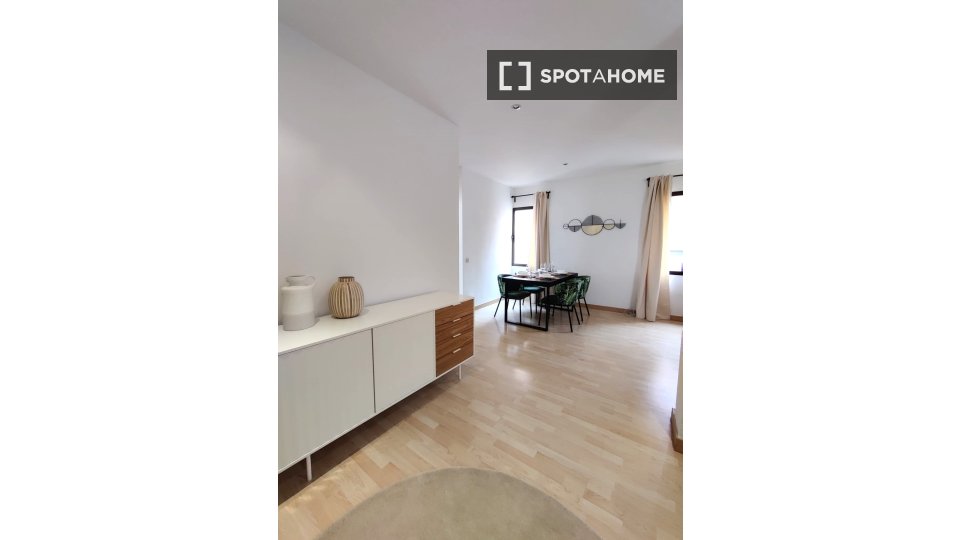 Apartment Madrid, 2 beds — photo 10