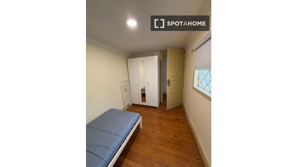 Double room Porto, 3 beds, 120m² — photo 5