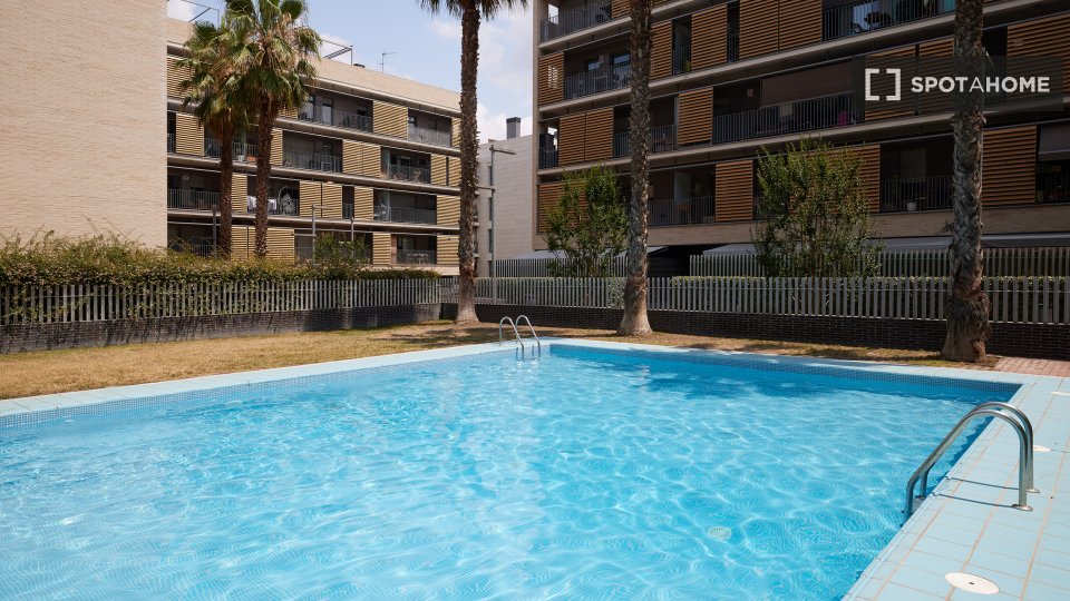 Apartment Barcelona, 2 beds, 75m² — photo 1